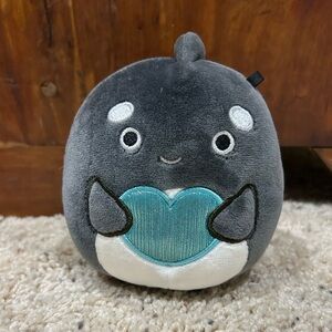 Kellytoy Squishmallows Kai The Orca (With Blue Heart) 5 inch Plush No Tag